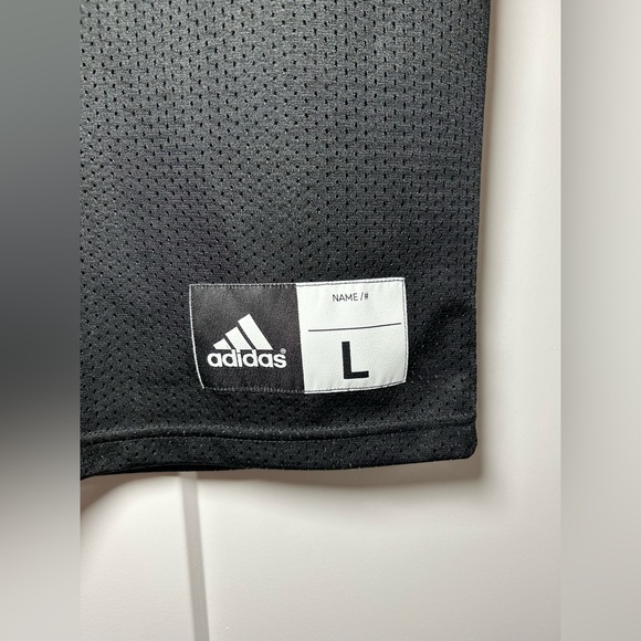 Large Adidas Football Jersey, Kids Large, Fits Like Fitted small/medium adult - Picture 2 of 9